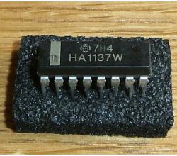 HA 1137 W ( FM ZF System Hitachi DIP-16 )